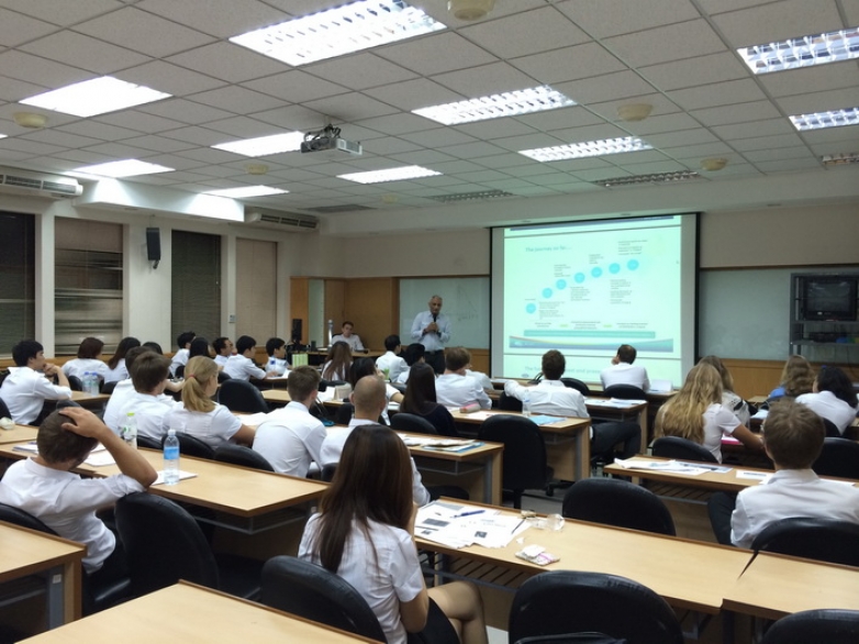 Mr. Vivek Dhawan was a guest lecturer in &quot;Current Issue In Finance&quot; Class