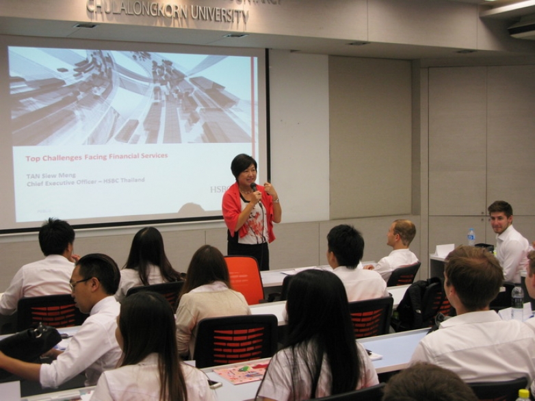 Ms. Tan Siew Meng, CEO of HSBC Thailand was a guest lecturer in &quot;Current Issue in Finance&quot; Class